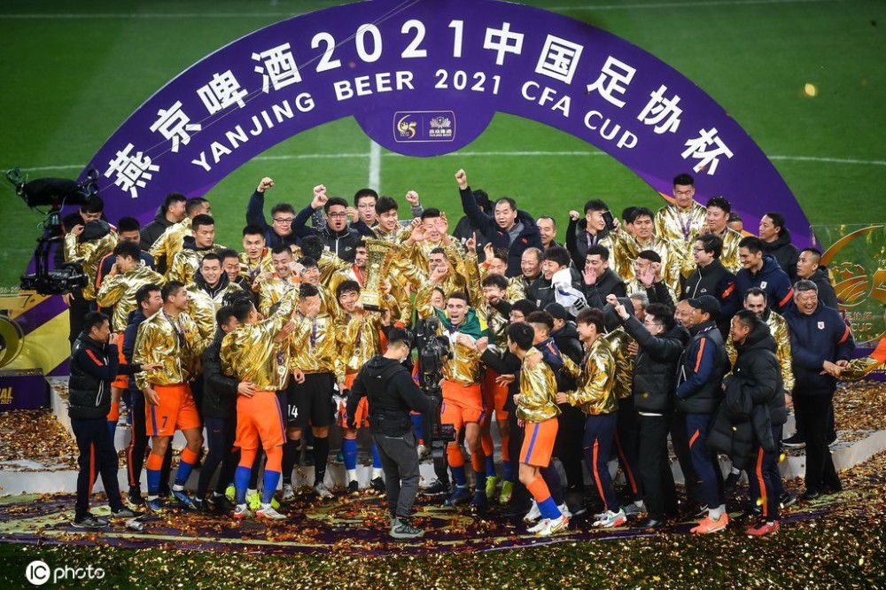 2023.2.28：在报价未满足60亿镑估值后，格雷泽家族对出售产生分歧。